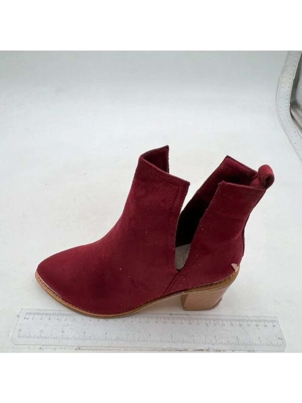 YDN Women's Low Heeled Ankle Boots Faux Suede Cowboy Booties Cutout ,Metal Toe